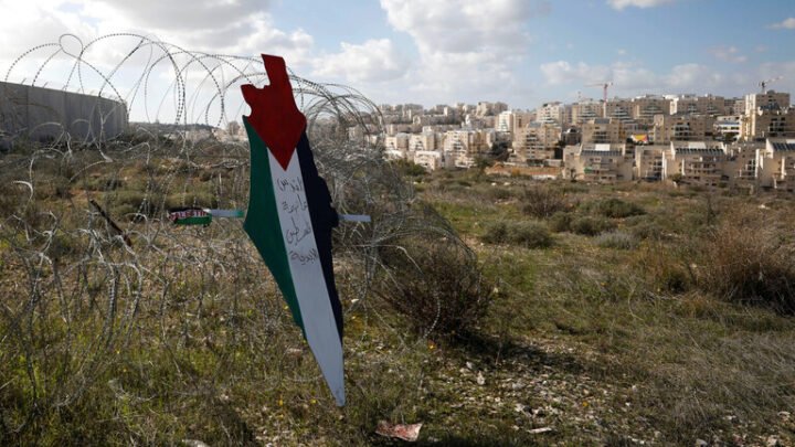 السلطة الفلسطينية تدعو لمسائلة الجهات التي تتعامل مع بضائع المدن المحتلة