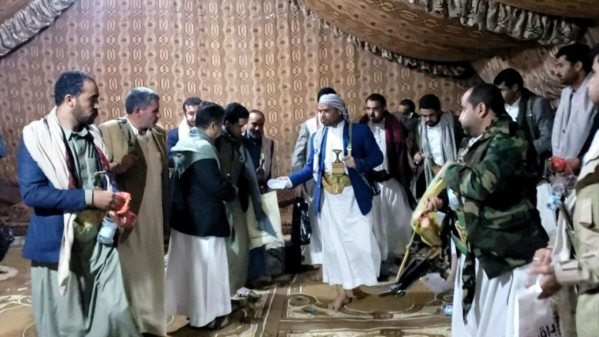 محافظ صعدة يقدم واجب العزاء في وفاة العلامة عبدالرحمن عامر