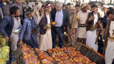 وزير الزراعة والري يدشن بيع وشراء المنتجات الزراعية بالأوزان